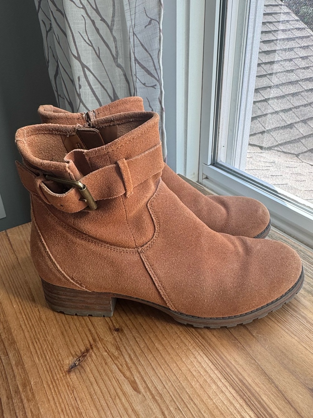 CLARKS Womens Marana Amber Dark Tan Suede Buckle Ankle Boot/Side Zip SZ 8.5